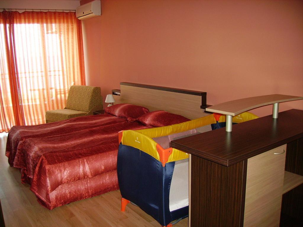 Mak Complex Hotel Pomorie Exterior photo