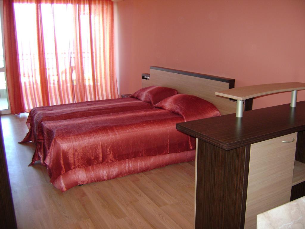Mak Complex Hotel Pomorie Exterior photo